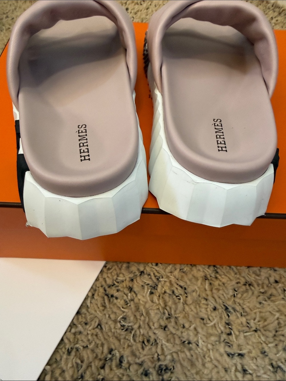 Hermes Infra Sandal Rose Porcelain Cross-Band Slide Sandals - Picture 4 of 8
